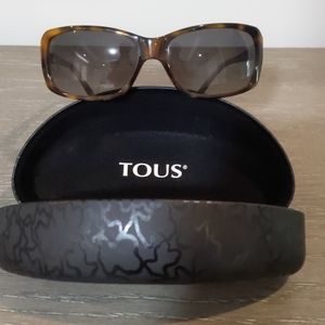 TOUS Sunglasses w/case